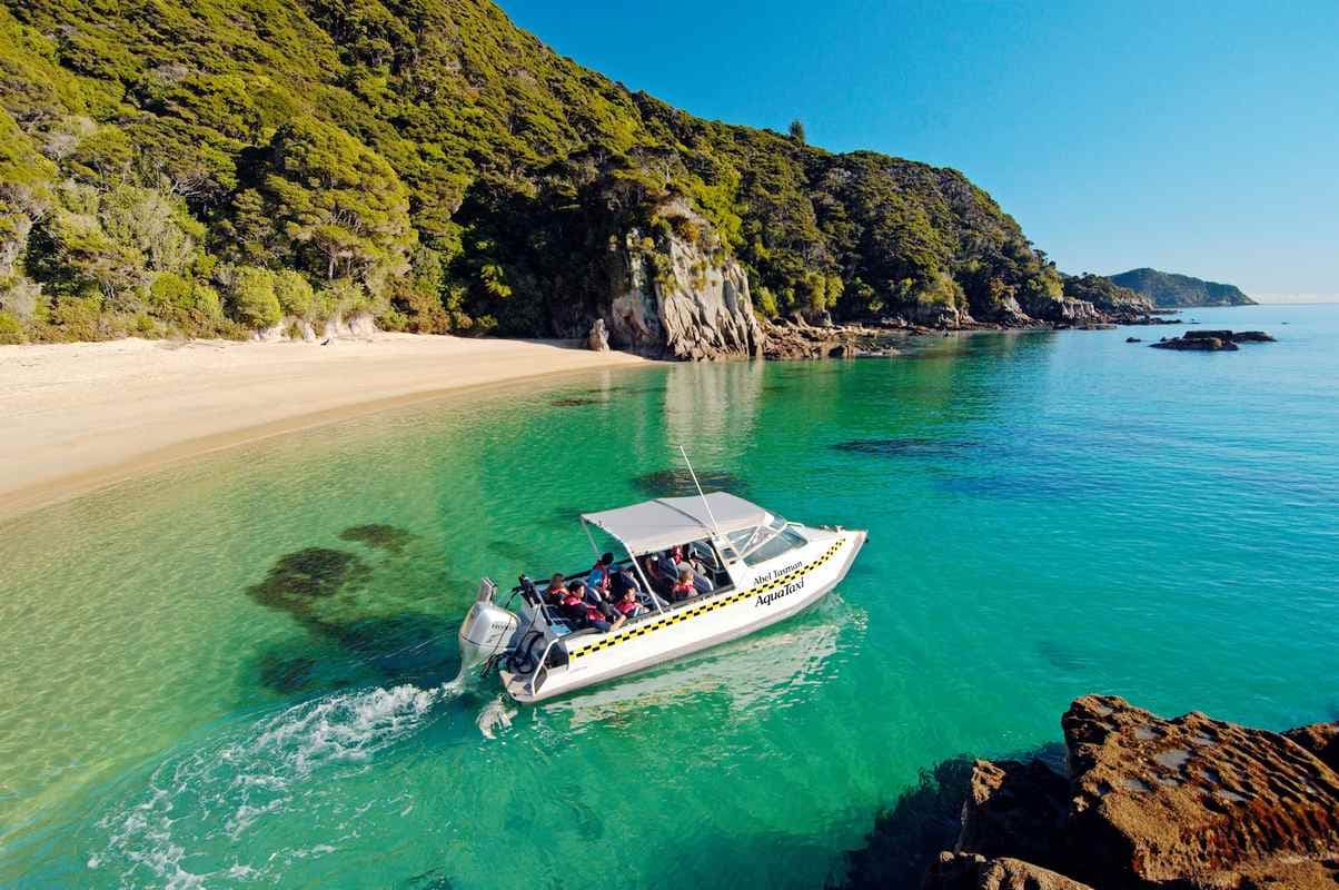 Spring NZ 15 Day Adventure Tour student tour Spring NZ 15 Day Adventure Tour